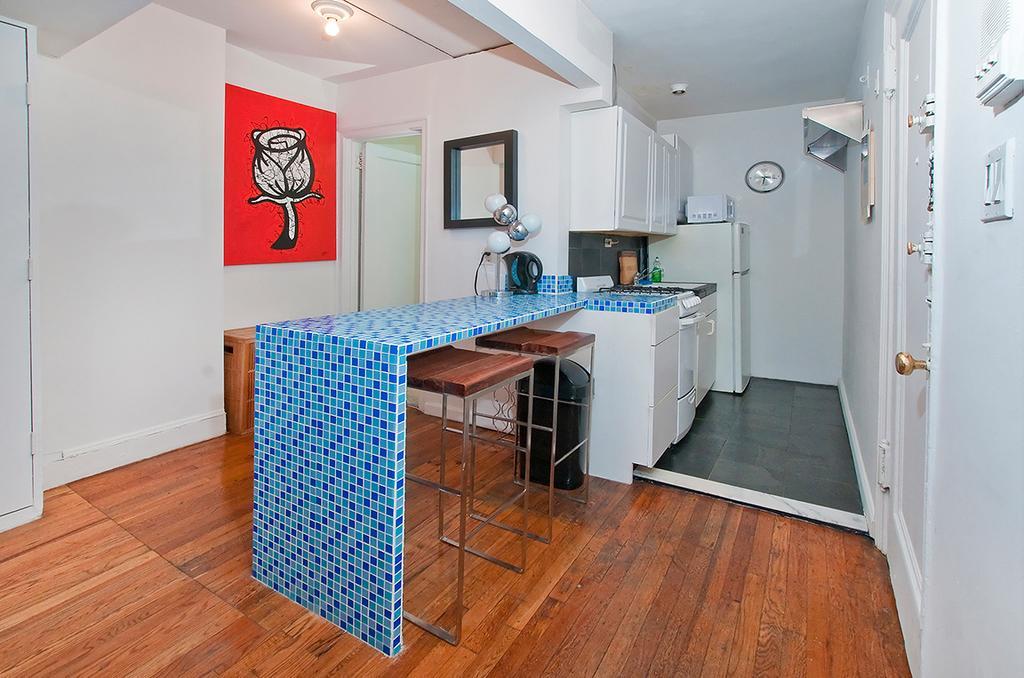 Mid Town East Street Apartments Next To Times Square New York Ruang foto